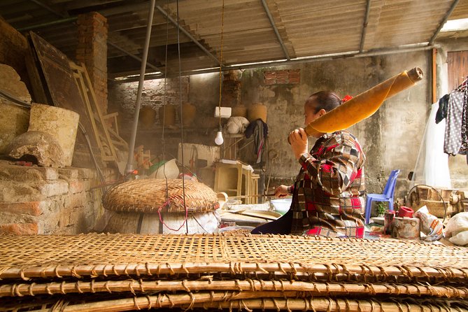 Photography Tour to Tho Ha - The rice paper making village - Meeting the rice paper makers