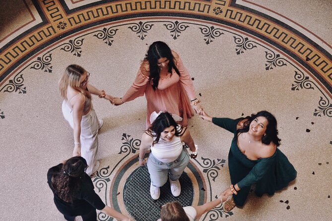 Photoshoot in Budapest most amazing spots - What the private group format means