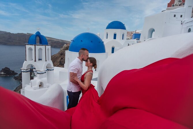 Photoshoot in Santorini Oia - Why a short Oia photo session can be worth it