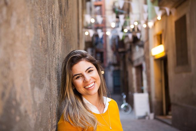 Photoshoot tour in Barcelona Secret Corners - The photographers make a real difference