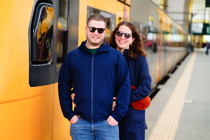 Photoshoot Unforgettable in Porto - Couple or Single - Forty edited photographs and delivery by email