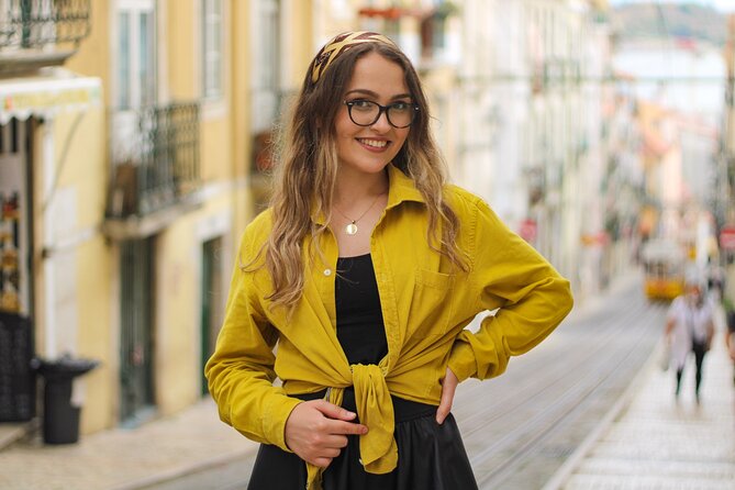 Photoshoot with a Local Professional Photographer in Lisbon - Praça do Comércio begins the session in grand style