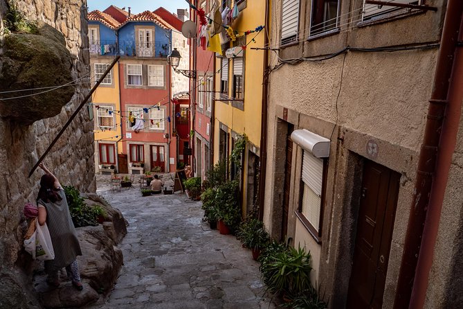 Porto 1/2 Day Walking Photo Tour & Portraits - Photographing Cais da Ribeira