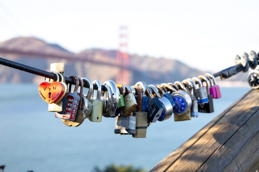 Portrait Session at Golden Gate Bridge SF - Key points to know