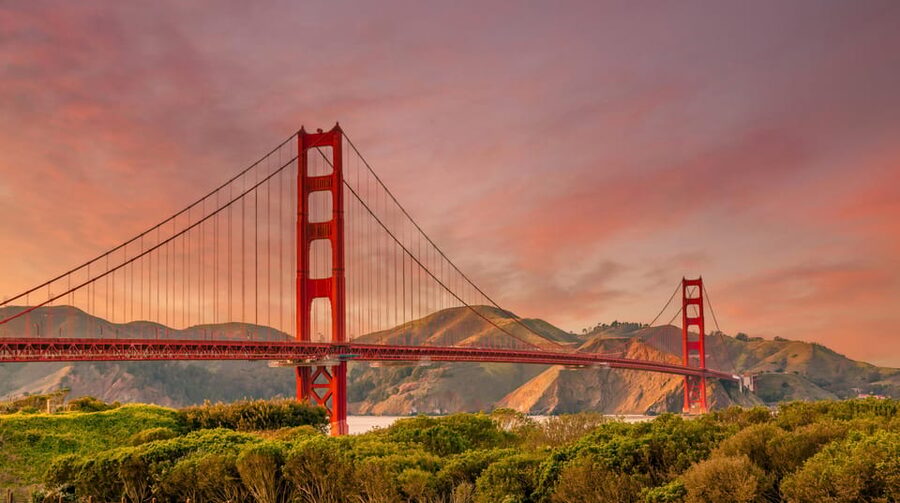 Portrait Session at Golden Gate Bridge SF - Is $244 good value for your group?