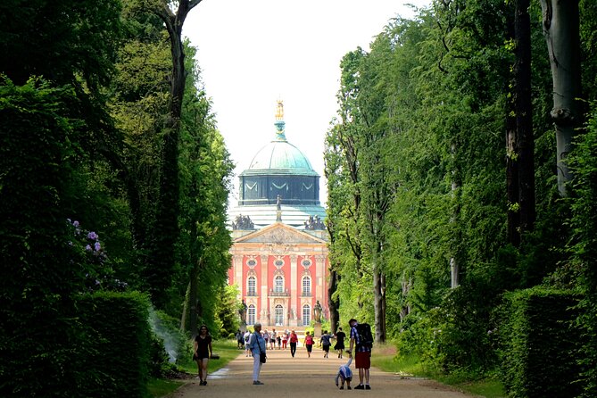 Potsdam Private Sightseeing Tour with vehicle and Photographer Guide - Checkpoint Bravo and the final Cold War chapter
