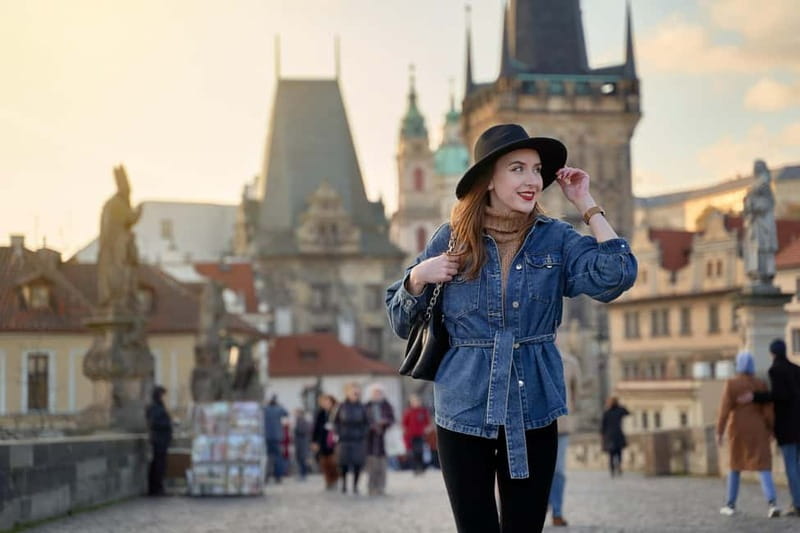 Prague: Private Professional Photoshoot - Weather, clothing, and the best time of day