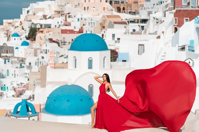 Private Flying Dress Photoshoot in Santorini - How the photo package really works