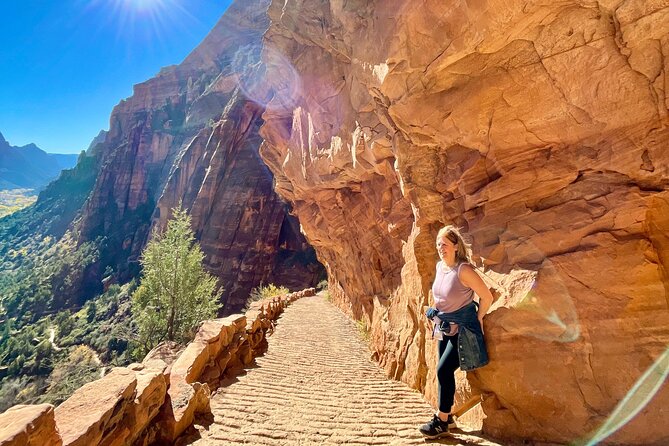 Private Guided Photography & Walking Tour of Zion National Park - Zion Canyon Scenic Drive: your first taste of the cliffs