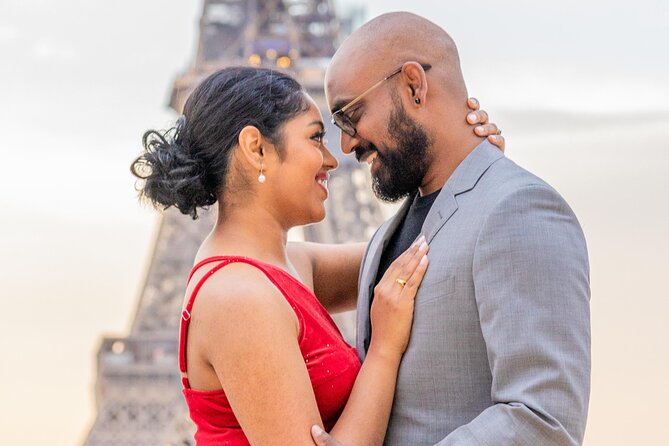 Private Guided Professional Photoshoot by the Eiffel Tower - Three nearby positions in about one hour