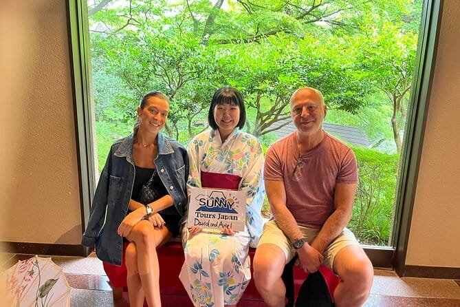 Private Hakone Kimono costume Photo Tour with Hotel Pick-up - Yumoto Bridge brings a storybook opening