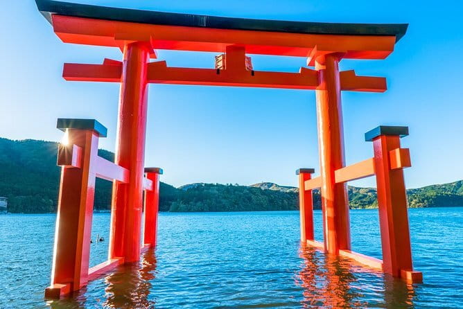 Private Hakone Kimono costume Photo Tour with Hotel Pick-up - What the guide adds to the day