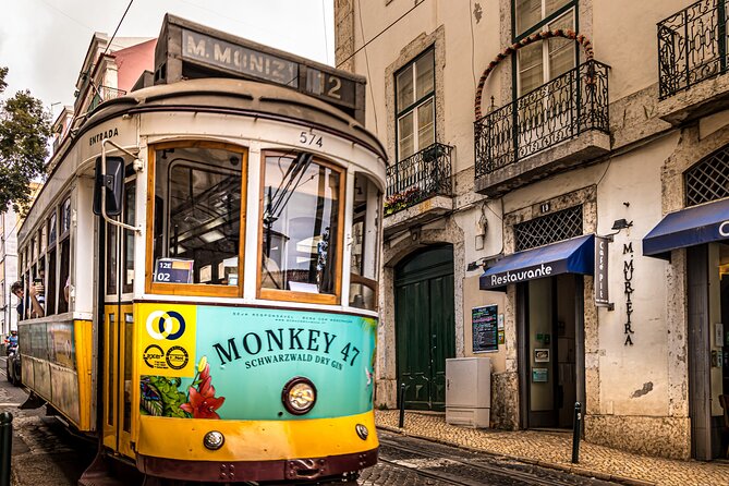 Private Highlights Photography Tour in Lisbon - A photo walk that gives you Lisbon’s broad outline