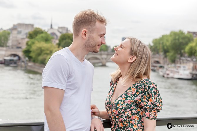 Private Historical Photo Tour in Paris - Finding the best angles at Pont des Arts and the Seine