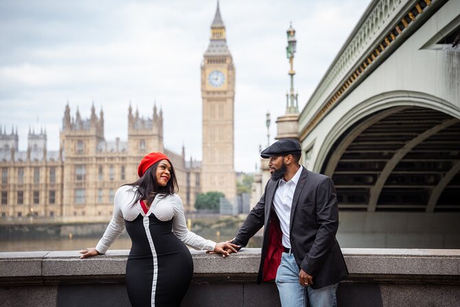 Private landmarks photoshoot for families and couples - Price, group size, and real value