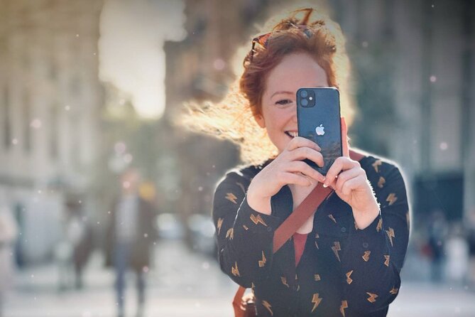 Private (Phone) Photography Class in Park & Old Town - Ciutadella Park turns the class into a photo walk