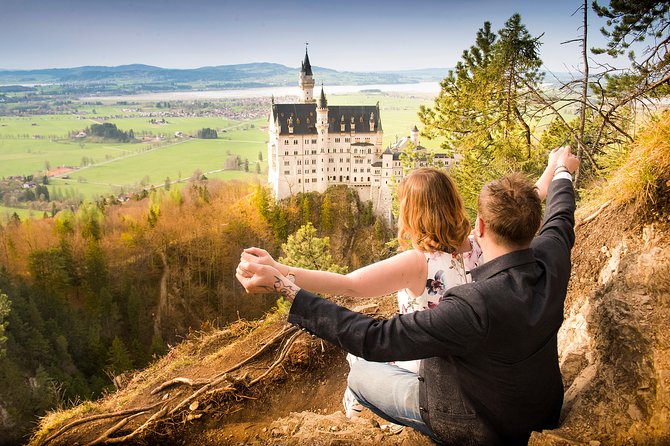 Private Photo Session outside Neuschwanstein Castle - Key points at a glance