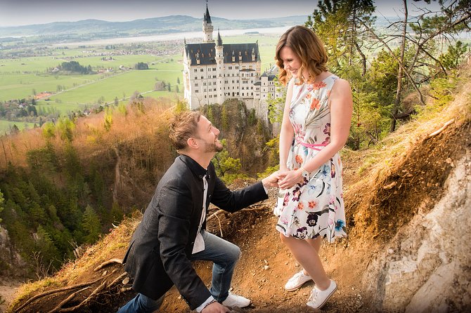Private Photo Session outside Neuschwanstein Castle - Posing help for people who dislike posing