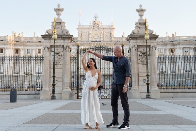 Private Photo Session Tour for Couples in Madrid - A short stop at Mercado de San Miguel