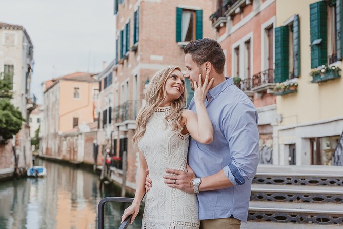 Private Photo Shoot in Venice with Gondola Ride - Why this works better than a standard gondola ride