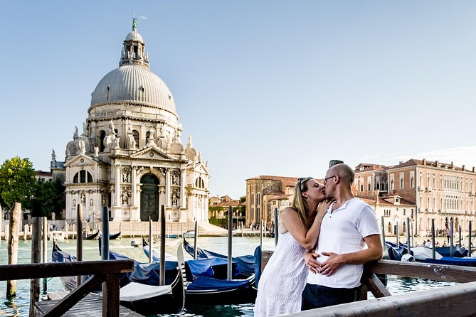 Private Photo Shoot in Venice with Gondola Ride - Price, group size, and overall value