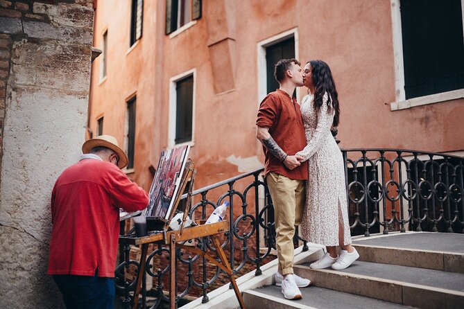 Private Photo Shoot in Venice with Gondola Ride Included - What you receive for $435.43