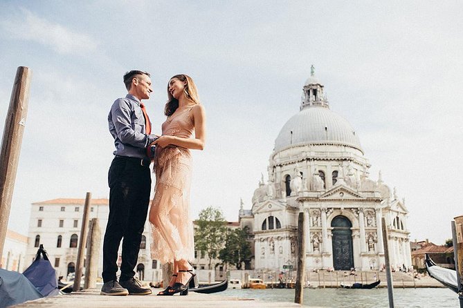 Private Photo Shoot in Venice with Gondola Ride Included - Practical details for a smooth morning