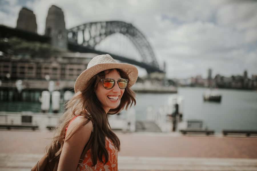 Private photo tour at Sydney’s most iconic locations - Sydney Harbour Bridge: the grand closing frame