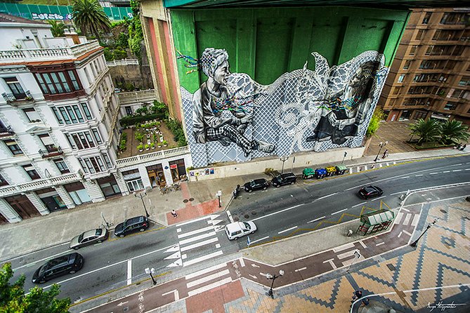 Private Photographic Walk of San Sebastian and Bilbao - San Sebastian: street photographs and tapas bars