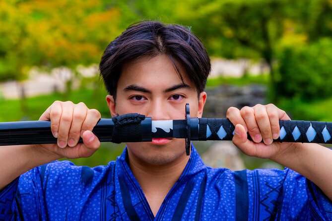 Private Photoshoot Experience in Kyoto ( Gion ) - The lesser-known street and Maruyama Park