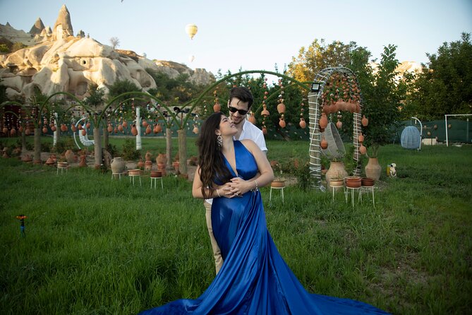 Private Photoshoot in Cappadocia - Love Valley and the route that follows the balloons