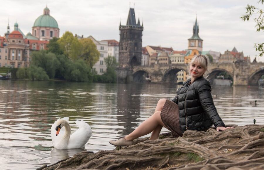 Private photoshoot in Prague - What Julia’s posing guidance is really like