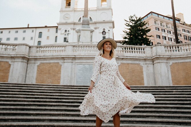 Private Photoshoot in Rome - Starting at the Colosseum and Oppio Caffe
