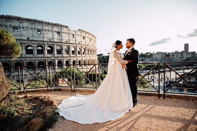 Private Photoshoot in Rome - Roman Forum views finish the medium package