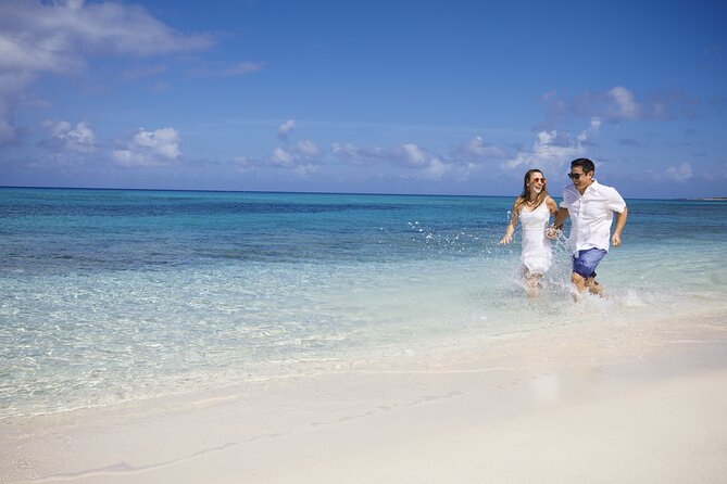Private Photoshoot in the Turks and Caicos Islands - The photographer and the feel of a private session