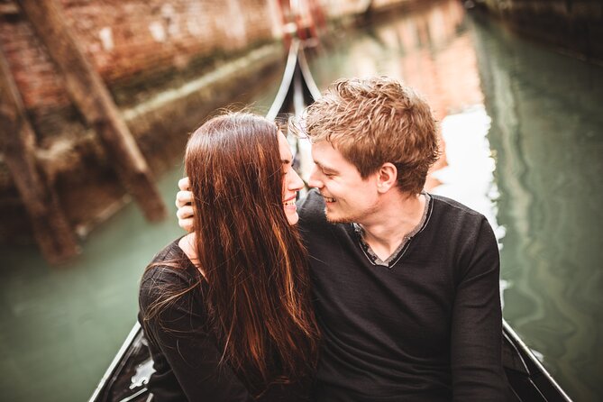 Private Photoshoot on Personal Gondola in Venice - What this Venice photo experience really gives you