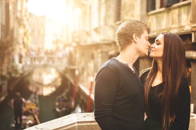 Private Photoshoot on Personal Gondola in Venice - Finishing near Rialto Bridge and the Grand Canal