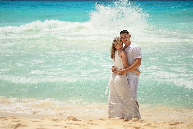 Private Professional Photography Session in Cancun - Why Carlos earns so much praise