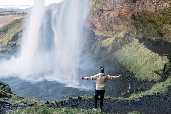 Private Secret Spots of Iceland Full day Tour with Photography by Luke - Kleifarvatn: Reykjanes at its broadest