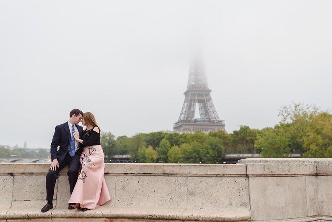 Private Tour: Personal Travel Photographer Tour in Paris - How the photographers work with different groups