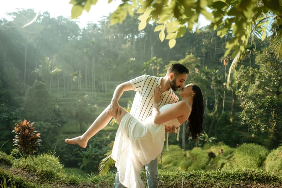Private Ubud Tour With Professional Photographer with Edit - Two hours at Happy Swing Bali