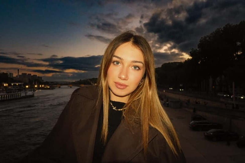 Pro & Instagram-friendly photo shoot in Paris - Five packages, from 15 minutes to three hours