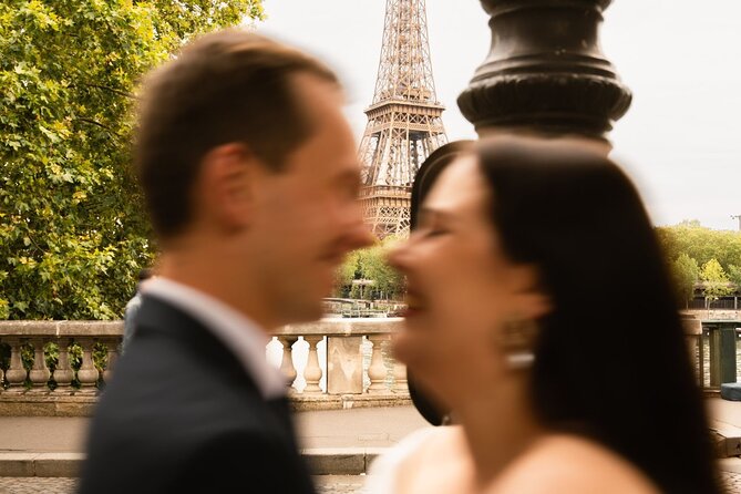 Professional Eiffel Tower Photo Tour with VOGUE Photographer - Avenue de New York: Tower, river, and boats
