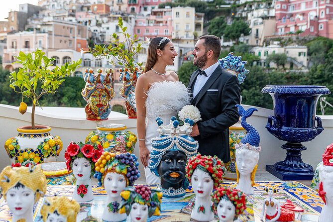 Professional photo shoot around Positano - Meeting Giuseppe at Piazza dei Mulini