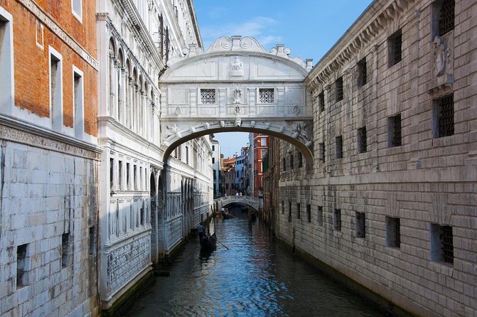 Professional Photographer in Venice, Italy - Famous Venice views and quieter corners