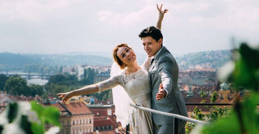 Professional photoshoot in Prague - 1 hour, 30 or 15 min - Key points at a glance
