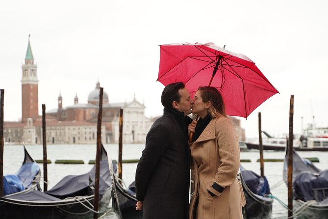Professional Photoshoot in Venice - Starting near Rialto