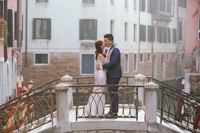 Professional Photoshoot in Venice - From Rialto toward San Marco