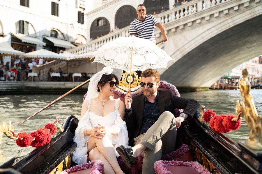 Professional Photoshoot in Venice - Choosing the right photographer and style