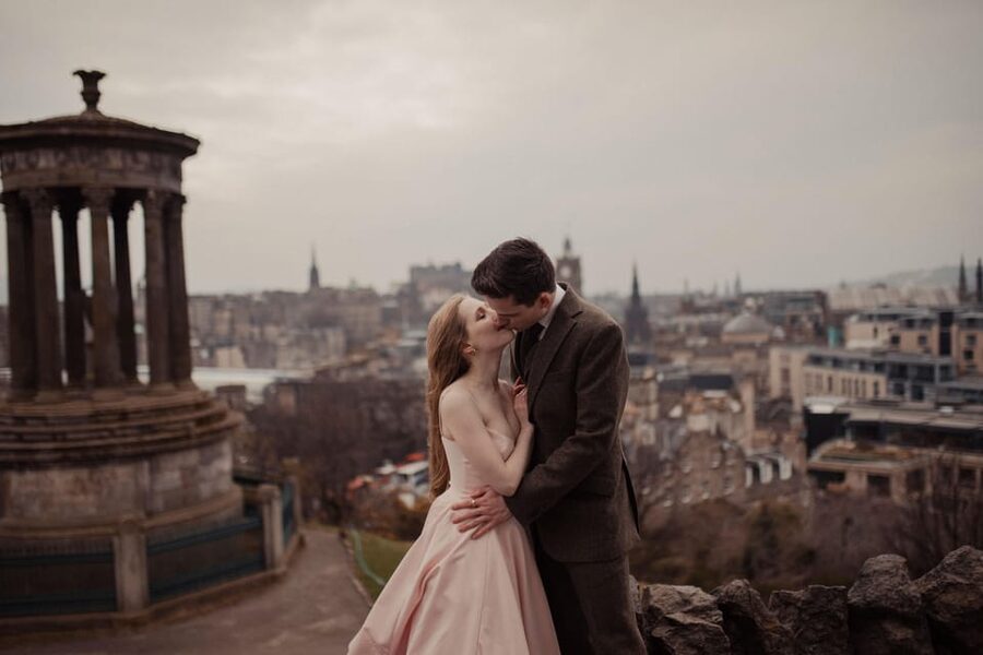 Professional Private Photoshoot - Meeting Mairi and choosing your Edinburgh settings